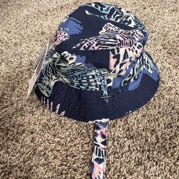 Carter’s Navy Blue Patterned Bucket Reversible sun hat for infant. - Picture 1 of 6